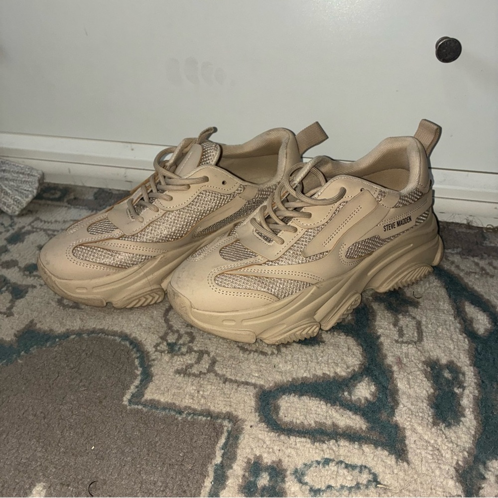 Nude Steve Madden Possession-E Sneakers